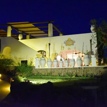 Quartara Boutique