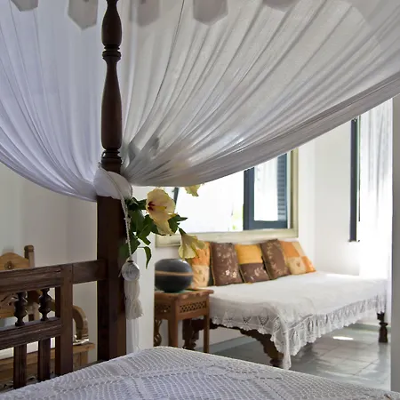 Quartara Boutique Hotel 4*