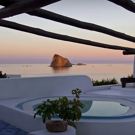 فندق Quartara Boutique 4*