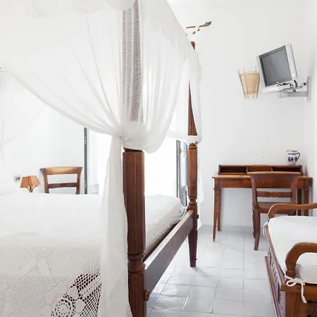 Quartara Boutique Отель