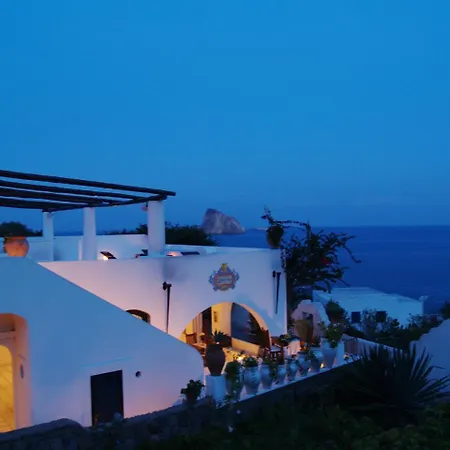 Quartara Boutique فندق