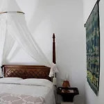 Quartara Boutique Hotel 4*