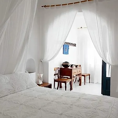 Quartara Boutique Hotel 4*