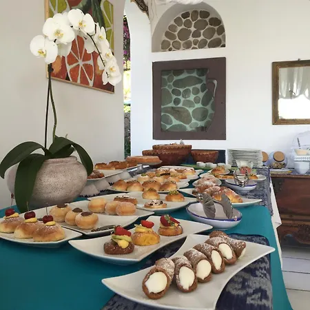 Quartara Boutique Hotel 4*